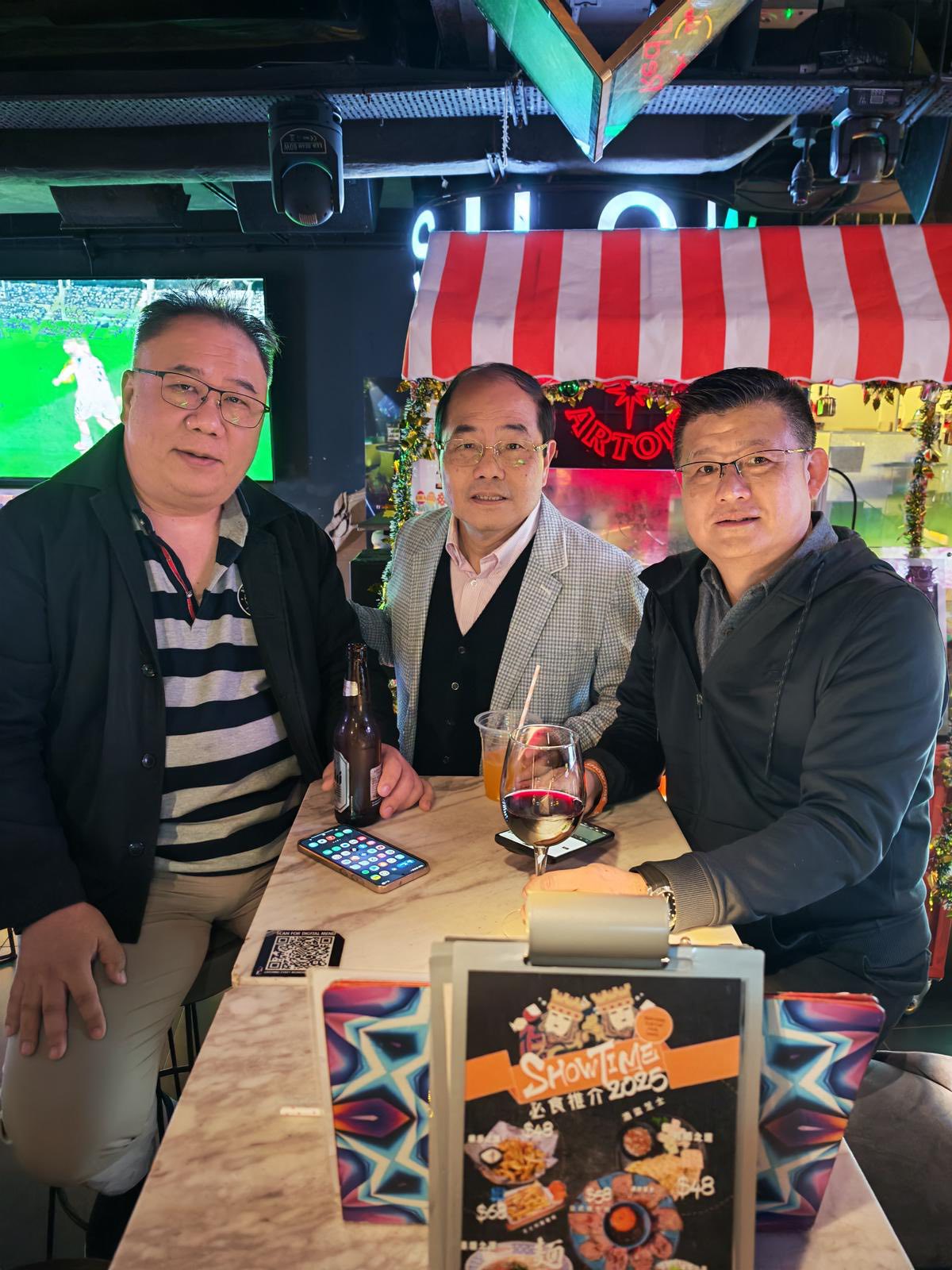 可能是包含下列内容的图片：文字